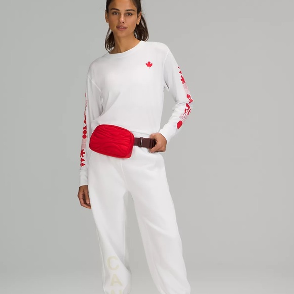 Lululemon Quilted Everywhere Belt Bag - Picture 2 of 9